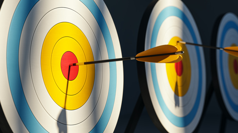 dart hitting a target