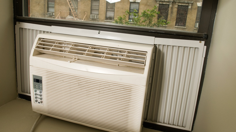 Window Unit Air Conditioner