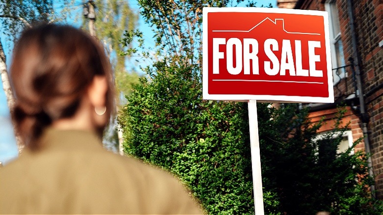 12 Things Frugal People Will Always Refuse To Buy