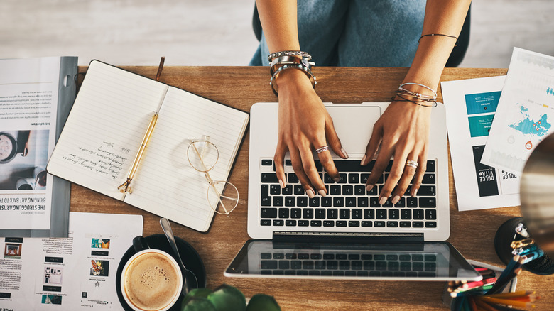 Woman working on side hustle