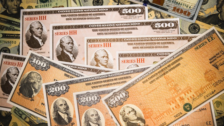 Government savings bonds