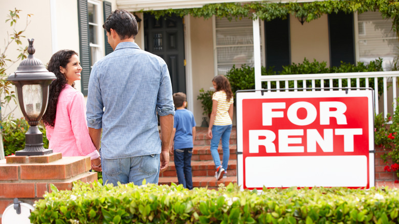 For rent sign in front of a house