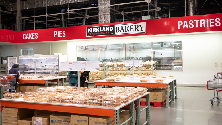 Costco bakery