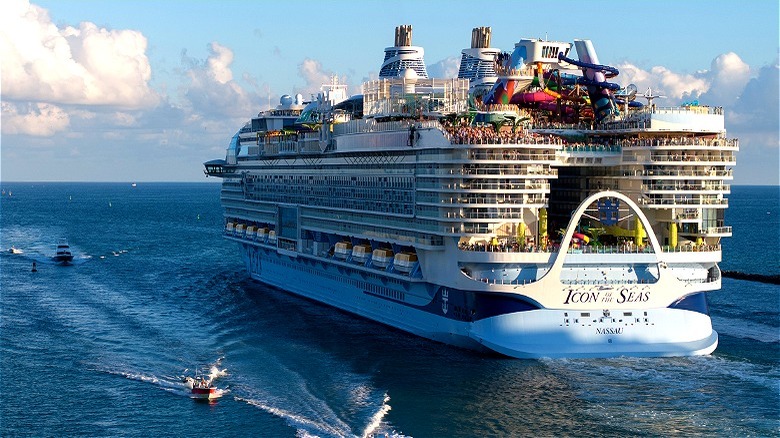 Cruise ship leaving harbor