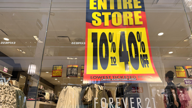 Store closing sale sign at San Francisco, California location
