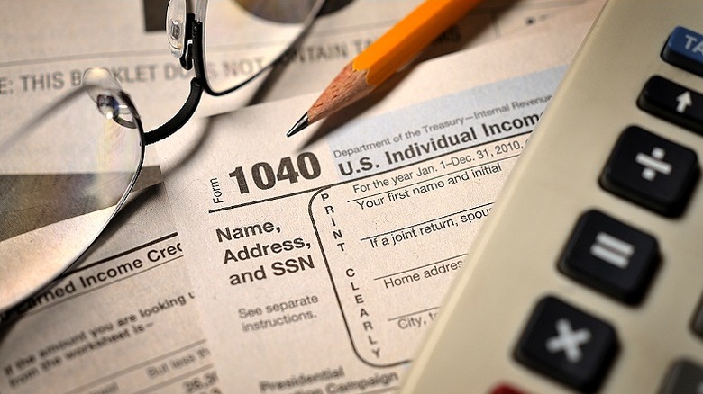 Tax filing paperwork Form 1040