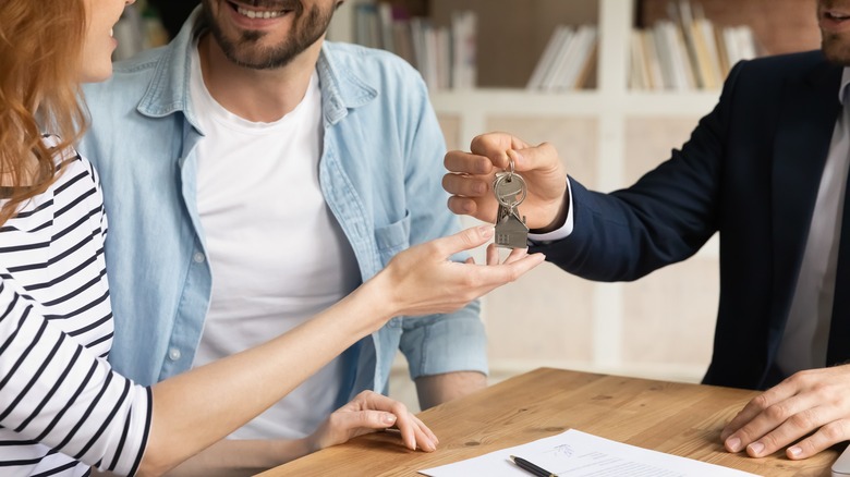 renters getting their keys