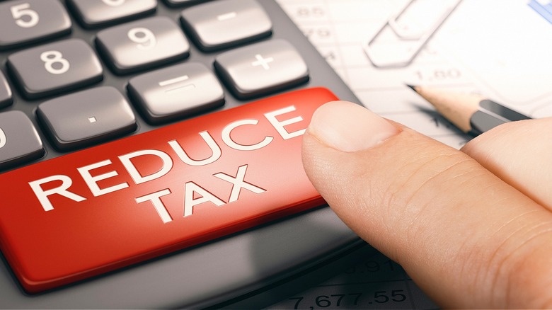 Can You Deduct Losses From Your Roth IRA?