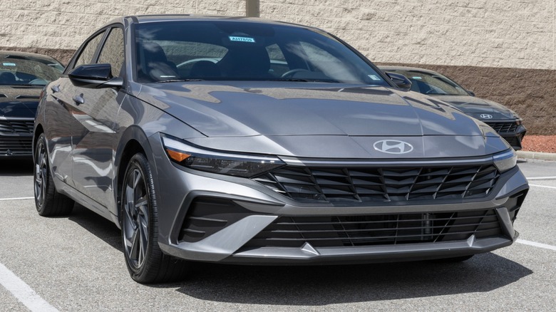 Gray 2025 Hyundai Elantra Sport Hybrid parked in a lot