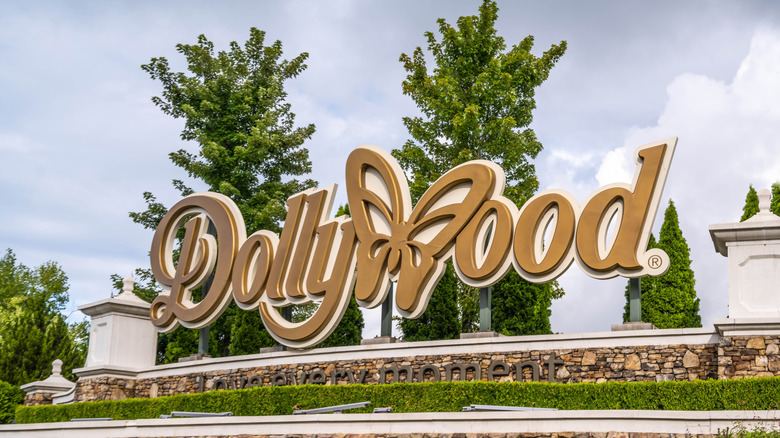 Dolly Parton's Music Still Earns A Ton Of Money