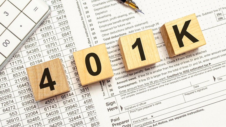 Here's How To Figure Out If A 401(k) Or A Roth IRA Is Right For You