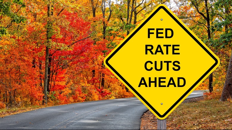 Fed rate cuts road sign