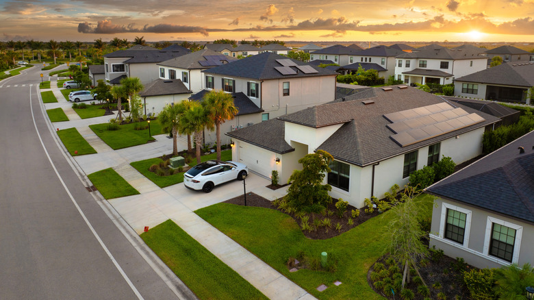 Large residential homes in southwest Florida gated community