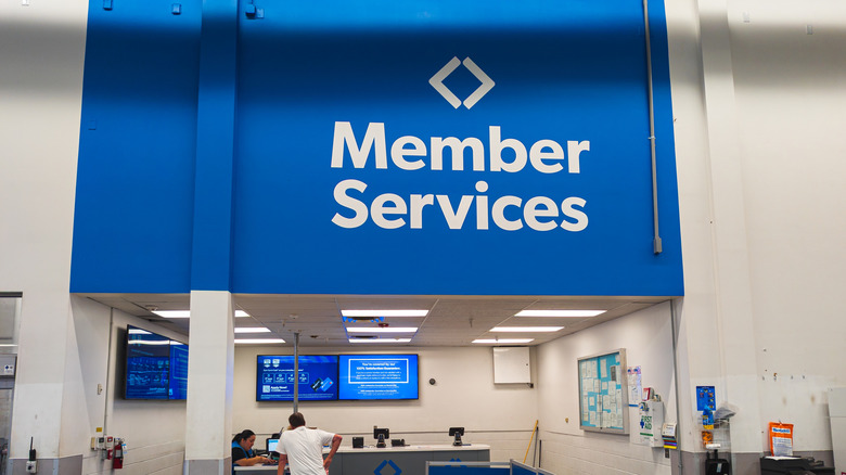 picture of customer service section at Sam's Club