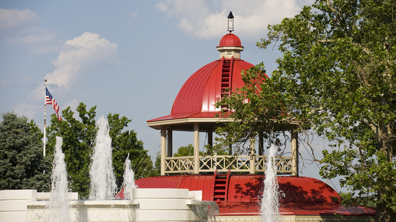 A public building in Decatur, Illinois