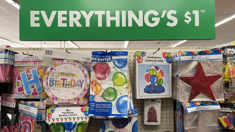 Party supplies for sale for $1
