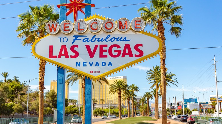 Welcome to Las Vegas sign