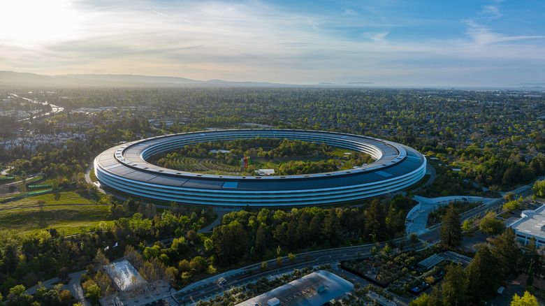 An overhead view of Apple Park in Silicon Valley