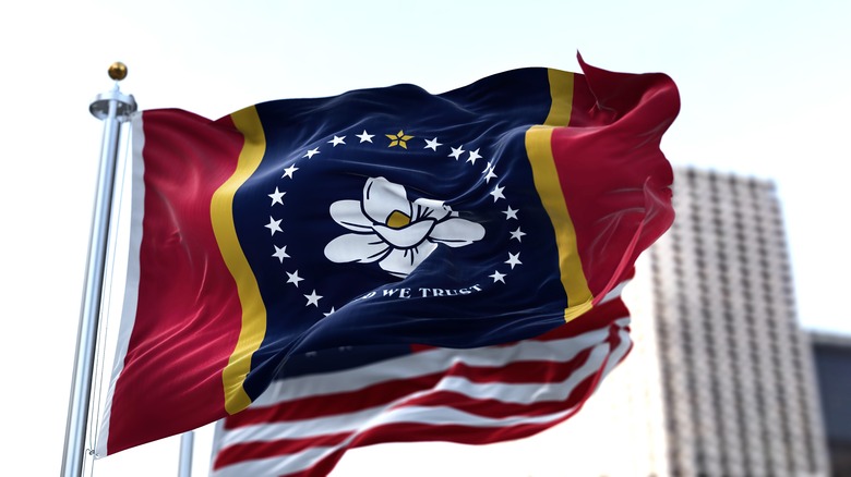 new mississippi flag flying