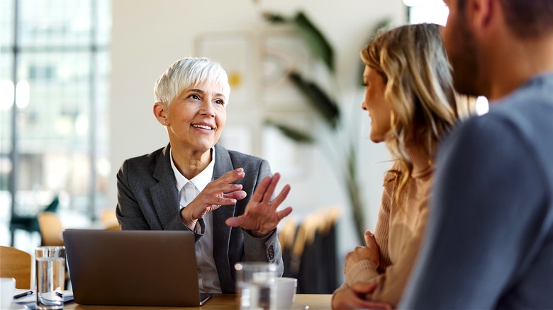 The Differences Between A Real Estate Agent, A Realtor, And A Broker Explained
