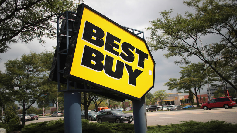 A sign marks the location of a Best Buy store on July 20, 2017 in Schaumburg, Illinois.