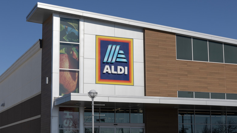 Aldi storefront