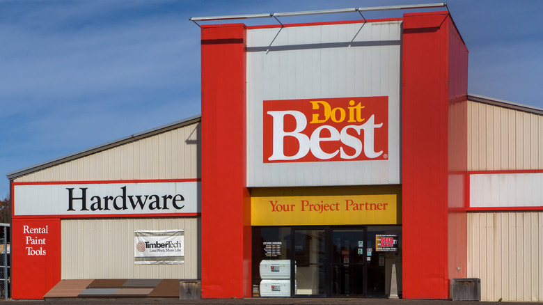 a Do It Best store