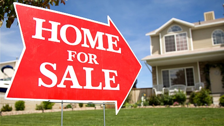 Home for Sale on lawn