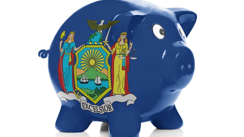 New York logo on piggy bank