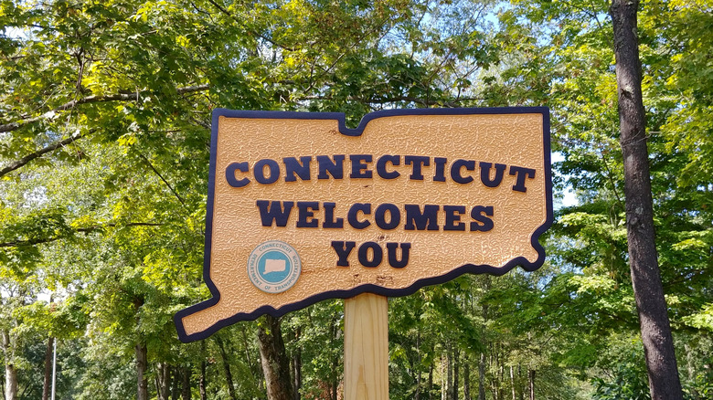 Connecticut welcomes you sign in park