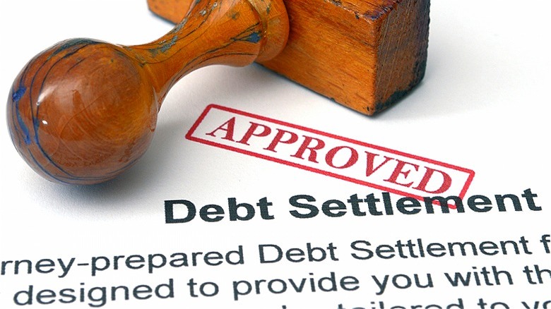 Things To Keep In Mind Before Consolidating Your Debt