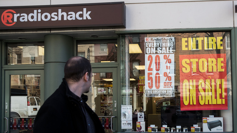 Radioshack going out of business sale