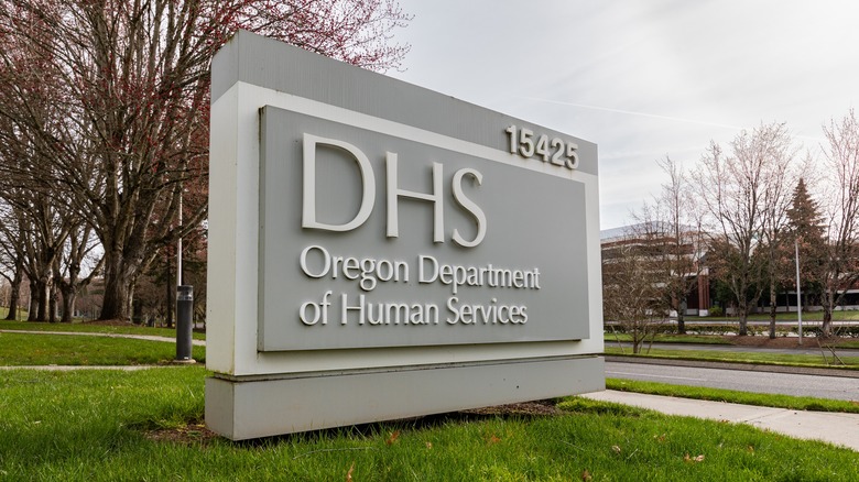 a sign outside the Oregon Department of Human Services