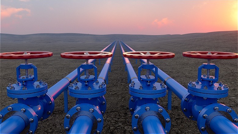 Utility supply pipes