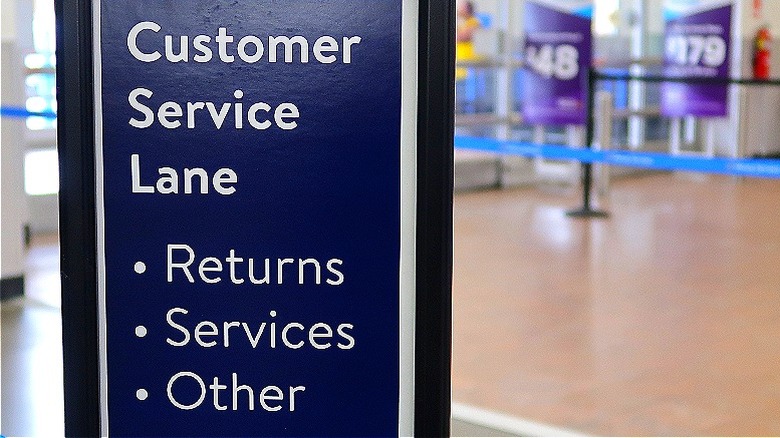 Customer service line for returns
