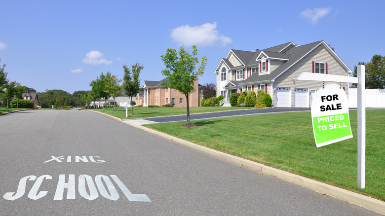 You Could Be Considered 'Upper Class' If You Live In This Type Of Neighborhood