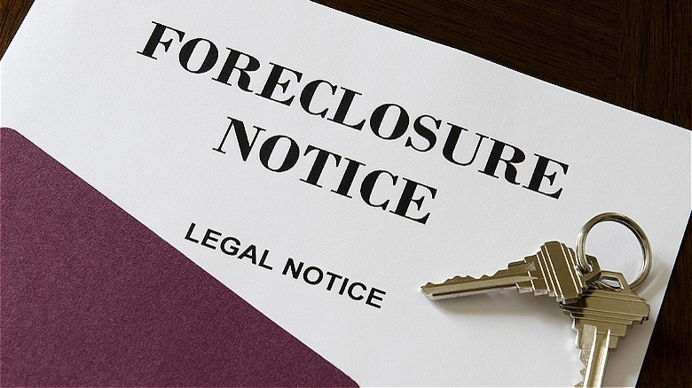 Foreclosure notice and keys