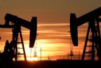 Petrol Üç Ayın Zirvesinde